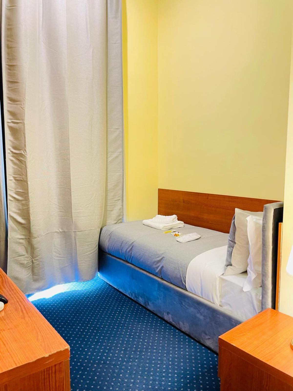 Hotel Rome Place Ngoại thất bức ảnh